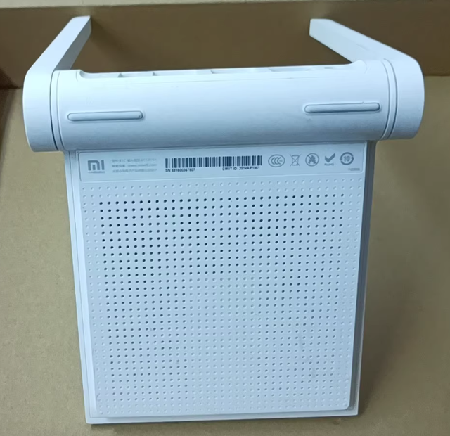 R1C Mini Router, English Padavan/OpenWRT Firmware, Dual-band AC1200, 100Mbps LAN/WAN, with USB Port. High-quality Used Product.