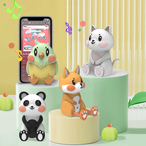 Haut-parleur sans fil personnalisé en forme de chat et de renard avec dessin animé mignon en PVC Haut-parleur audio portable sans fil - Product Image 2