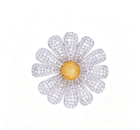 Broche de luxe micro-pavée en zircon motif marguerite, élégante épingle de revers tournesol, accessoire de bijouterie haut de gamme pour costume de banquet