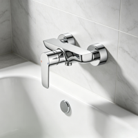 Robinet de douche mural en alliage de zinc au design moderne avec poignée unique et cartouche céramique, idéal pour les hôtels et appartements