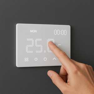 Termostato Programmabile Gloca da Incasso 230V con Display Touch Bianco per Sistema HVAC Domestico - Product Image 5