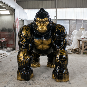 Escultura <span class=keywords><strong>de</strong></span> Resina Personalizada <span class=keywords><strong>de</strong></span> <span class=keywords><strong>Gorilas</strong></span> Dorados con Graffiti, Estatua <span class=keywords><strong>de</strong></span> King Kong Sosteniendo una Botella <span class=keywords><strong>de</strong></span> Vino, Modelo <span class=keywords><strong>de</strong></span> Chimpancés con Galvanoplastia - Product Image 2