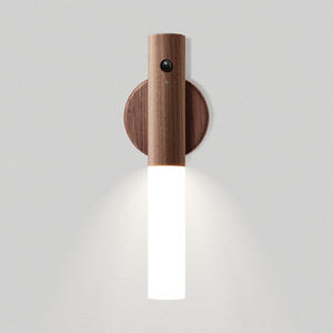 Mini luz LED de noche portátil, inalámbrica, magnética, inteligente, para pared interior, para escalera, recargable por USB, batería de movimiento de estilo de madera ABS - Product Image 2
