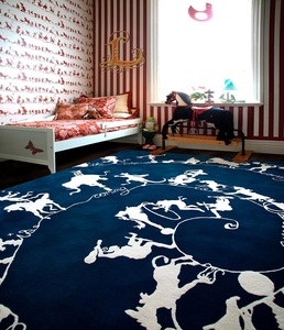 Tapis de luxe contemporain de designer, tufté à la main avec de la laine de Nouvelle-Zélande pour une décoration intérieure haut de gamme et des revêtements de sol hôteliers. - Product Image 1