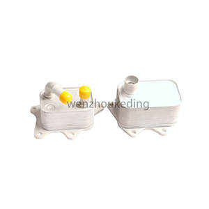 Nouveau refroidisseur d'huile moteur 06J117021M 06J117021E 06J117021P 06J117021D pour VW Jetta Audi A4 Q5 1.8T 2.0T <span class=keywords><strong>G3</strong></span> - Product Image 6