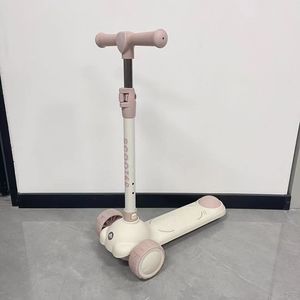 2022新款3 PU闪光轮玩具滑板车儿童可调儿童脚踏车 - Product Image 1