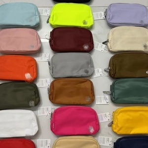 <span class=keywords><strong>Borsa</strong></span> a <span class=keywords><strong>tracolla</strong></span> sportiva impermeabile in nylon da 1L per Lulu, modello esplosivo, nuovo arrivo, <span class=keywords><strong>borsa</strong></span> a <span class=keywords><strong>tracolla</strong></span> per yoga - Product Image 2