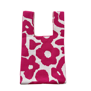 Borsa a tracolla/gilet da donna in poliestere a forma di cuore femminile con blocchi di nicchia - Product Image 1