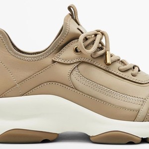 รองเท้าวิ่งผู้ชายคุณภาพสูง ดีไซน์ทันสมัย ระบายอากาศได้ดี เหมาะสำหรับกีฬากลางแจ้งและใส่ลำลอง เดินสบาย - Product Image 4