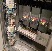 Kabinet Distribusi AC 250A Kontrol Tegangan Rendah ABBB
