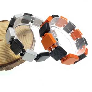 Pulsera de panel en blanco de madera mixta de dos colores para icono religioso santo pulsera de pieza cuadrada de madera <span class=keywords><strong>Rosario</strong></span> pulsera elástica - Product Image 4