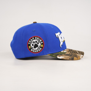 Casquette ajustée TCAP Chine personnalisée à 6 panneaux, style sportif, motif camouflage, avec broderie en relief - Product Image 4