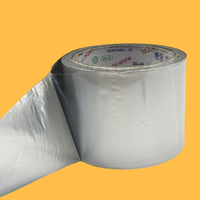Ruban en aluminium découpé en forme de gaufré avec revêtement en papier sulfurisé pour la réparation des systèmes de refroidissement des appareils et les applications d'isolation résistantes à la chaleur