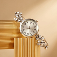 Jam Tangan Gelang Bunga Baru untuk Wanita, Model Niche High End, Tali Dapat Disesuaikan, Jam Quartz Serbaguna, Jam Tangan Pelajar, Grosir