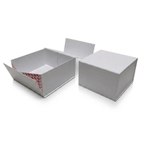 Boîte d'emballage rigide pliable en forme de livre en carton avec logo en feuille d'or de luxe personnalisé