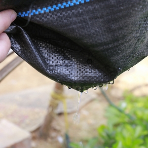 Toiles de paillage tissées robustes de 3,2 oz pour le jardin et l'aménagement paysager - Product Image 3