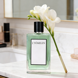 Huiles essentielles florales boisées naturelles, parfum longue durée, formule personnalisable, collection de parfums en spray unisexe - Product Image 3