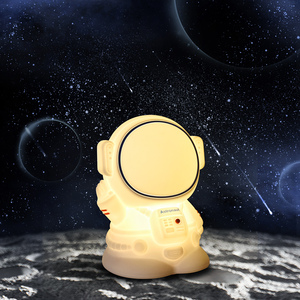 Lámpara Infantil de Silicona con Forma de <span class=keywords><strong>Astronauta</strong></span>, Lámpara Nocturna LED con Carga USB, Lámpara Nocturna con Certificación CE para Niños, Bebés y Guardería - Product Image 3