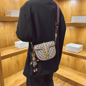 Sac à main pour femme au design français - Tendance et élégant. Large gamme d'utilisations. Avec fermeture éclair et bouton-pression. Sac bandoulière.553 - Product Image 5