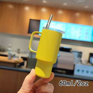 Vente en gros de mini-tasses à vin en acier inoxydable de 60 ml (2 oz) avec logo personnalisé, tasses à café réfrigérées portables pour voiture et extérieur avec paille - Product Image 3