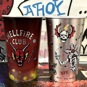 Bouteille d'eau isotherme en acier inoxydable Strange Things Hellfire Club avec bouchon et paille, cadeau souvenir pour les fans <span class=keywords><strong>de</strong></span> la série - Product Image 1
