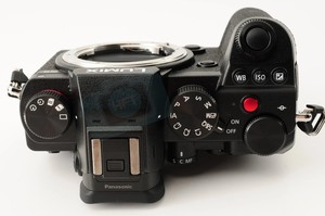 กล้องมิเรอร์เลส HFT Professional <span class=keywords><strong>Lumix</strong></span> <span class=keywords><strong>DC</strong></span>-<span class=keywords><strong>S5</strong></span> พร้อมเลนส์ 20-60 มม. ฟูลเฟรม ถ่ายวิดีโอ 4K UHD เซ็นเซอร์ CMOS รองรับการ์ด SD ขายส่ง - Product Image 6