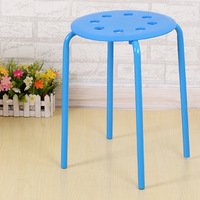Tabouret de salle à manger simple et robuste, empilable et peu encombrant pour la maison - Vente en gros
