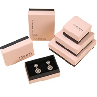 Boîte d'emballage de bijoux rose de luxe anneau boucles d'oreilles Bracelet collier pendentif boîte de papier de bijoux avec éponge sac de pochette en papier de bijoux