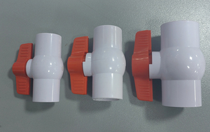 볼 밸브 볼 <span class=keywords><strong>PVC</strong></span> 커넥터 파이프 피팅 <span class=keywords><strong>PVC</strong></span> 파이프 피팅 볼 밸브 제조업체 욕조 플렉스 <span class=keywords><strong>PVC</strong></span> 호스 플라스틱 호스 커넥터 - Product Image 4