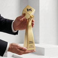 Trofeo de Resina Personalizado con Diseño de Cubo, Trofeo Conmemorativo de Honor para Empleados Destacados, Trofeo de Resina Ecológica