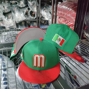 Casquette personnalisée en gros 3D Nouveau logo OEM de sports unis Logo de broderie de baseball en coton Hot 6 Panel Fitted Hats Caps - Product Image 1