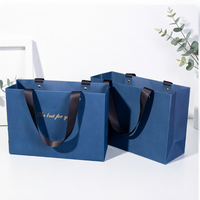 Sacs en papier personnalisés de luxe avec logo imprimé pour la vente en gros, la vente au détail, les boutiques, les vêtements, les chaussures, l'emballage, les cadeaux