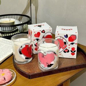 Vela artesanal de cera de soja roja con aroma frutal, lujosa y romántica, no tóxica, para el Día de San Valentín, Navidad, Ramadán, fiestas y regalos. - Product Image 2