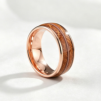 Bague unisexe en carbure de tungstène plaqué or rose, style vintage, avec incrustation de cordes de guitare en bois de 8 mm, pour mariage