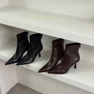 Fabricante de botas personalizadas, botines de tacón alto y grueso para mujer, sexys, con punta en pico, botines de cuero personalizados para mujer con tacones. - Product Image 4