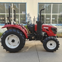 Tractor Agrícola con Ruedas Equipado con Hoja Topadora y Rotocultivador