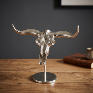 Sculpture de crâne de taureau en argent, figurine en métal faite à la main, décoration artistique moderne pour table, décoration de salon, 1 pièce - Product Image 3