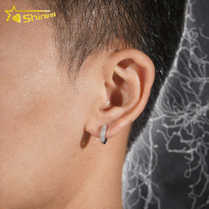 Pendientes de Aro de Plata de Ley 925 Chapados en Oro con Diamantes VVS y Moissanita, Joyería Iced Out - Product Image 3