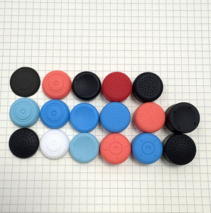 Nouvelle version pour Switch Game Console Shell 8-en-1 Capuchons <span class=keywords><strong>de</strong></span> bouton en silicone <span class=keywords><strong>de</strong></span> protection Joystick amélioré Accessoires rehaussés - Product Image 6