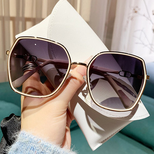 Poligono di lusso di marca di design quadrati occhiali da sole nuove donne uomini moda occhiali da sole sfumati occhiali da sole UV400 De Sol Ocul - Product Image 1