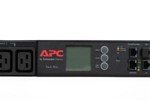 PDU de Rack <span class=keywords><strong>APC</strong></span> AP8886 2G con Medición, 22.0kW (32A) 17.3kW (24A) 230V, Detección de Baterías de Plomo-Ácido, para Montaje en Rack de Ordenadores/Redes - Product Image 5