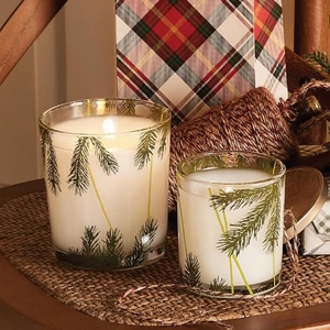 Bougie parfumée <span class=keywords><strong>en</strong></span> cire de soja dans un bocal <span class=keywords><strong>en</strong></span> <span class=keywords><strong>verre</strong></span> imprimé à la main avec des motifs de feuilles de <span class=keywords><strong>sapin</strong></span>, pour la décoration de la maison, décoration de Noël - Product Image 4