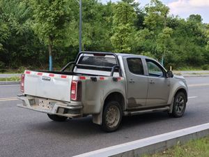 <span class=keywords><strong>Isuzu</strong></span> D-Max 2024 d'occasion, pick-up diesel 4x4 3.0T, vente en gros et exportation vers le Moyen-Orient, les pays du CCG, l'Afrique, l'Amérique du Sud, l'Asie centrale - Product Image 2