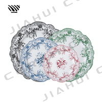 Ensemble d'assiettes en porcelaine polyvalentes Motifs exquis inspirés de la dentelle florale multicolore pour l'élégance du mariage