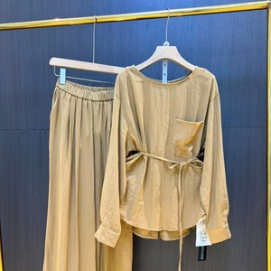 Set Estivo da Donna alla Moda, Nuovo Stile, Camicetta con Colletto e Laccio in Tinta Unita e Pantaloni Casual in Tela, Taglia Unica - Product Image 2