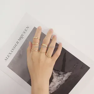 कस्टम अंगूठी AU585 14k रियल पीला सोना व्यक्तित्व उत्कीर्ण उंगली की अंगूठी थोक महिलाओं के गहने उपहार अच्छी गुणवत्ता