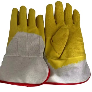 قفازات السلامة لأعمال البناء، مصنوعة من بوليستر الفوم ومطلية بموجة مطاطية باللون الأصفر وتتميز بطانة من القطن الصلب لأداء العمل الشاق - Product Image 1