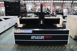 Razortek 1530新型<span class=keywords><strong>3</strong></span>轴数控光纤激光切割机水冷伺服电机具有竞争力的价格钣金自动 - Product Image 6