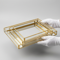 Plateaux en verre rectangulaires modernes de luxe avec cadre en laiton, tailles personnalisées pour la décoration