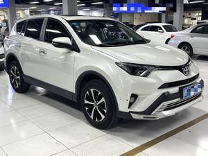 Toyota <span class=keywords><strong>RAV4</strong></span> <span class=keywords><strong>2</strong></span>.0L 2016, édition Style, traction avant - Product Image 2